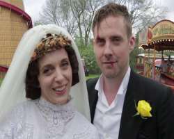The actress also appeared in the music video of the song 